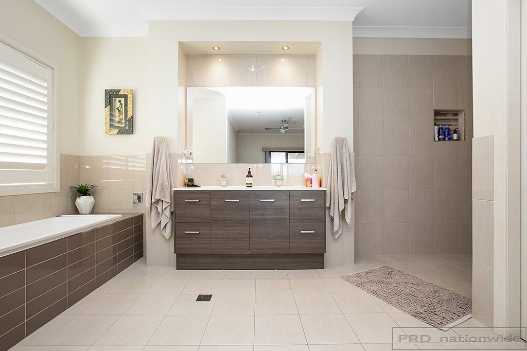 48 Cagney Road RUTHERFORD 13