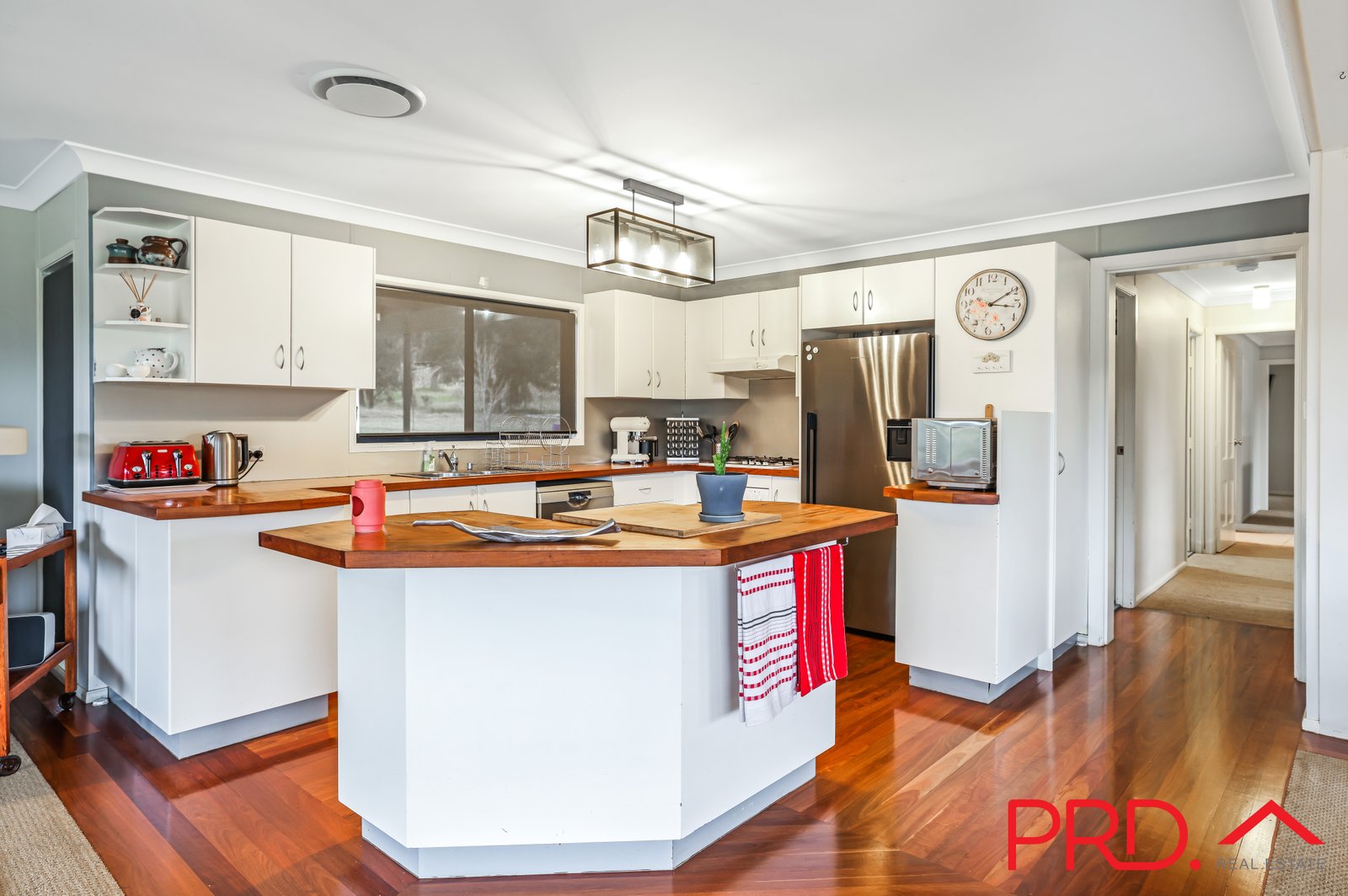 48 Catherine Way TAMWORTH 8