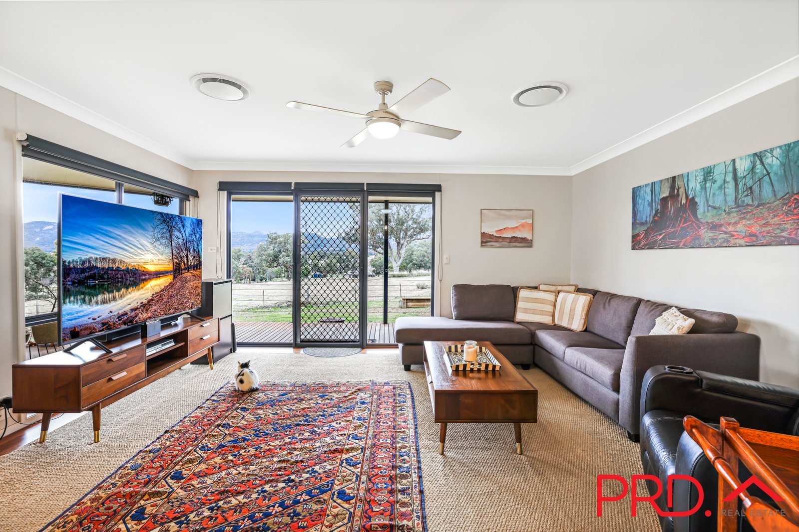 48 Catherine Way TAMWORTH 9
