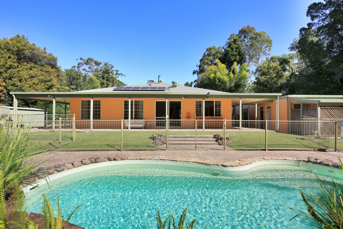 48 Charles Kurz Drive Worongary 5