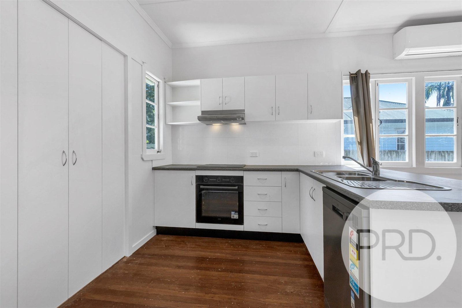 48 Charlie Street ZILLMERE 7