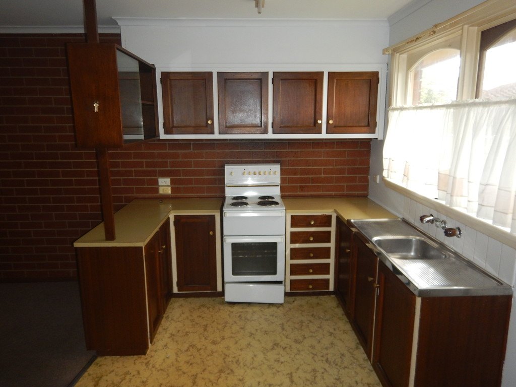 4/8 Christine Avenue ALFREDTON 2