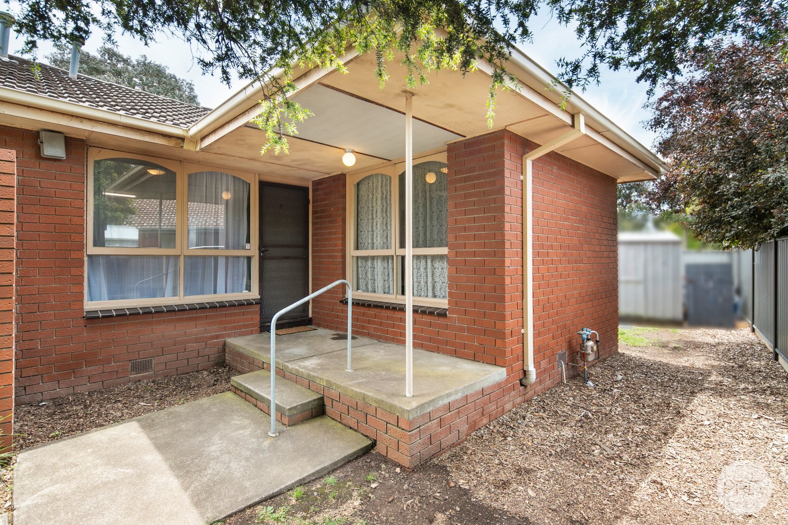 4/8 Christine Avenue ALFREDTON 1