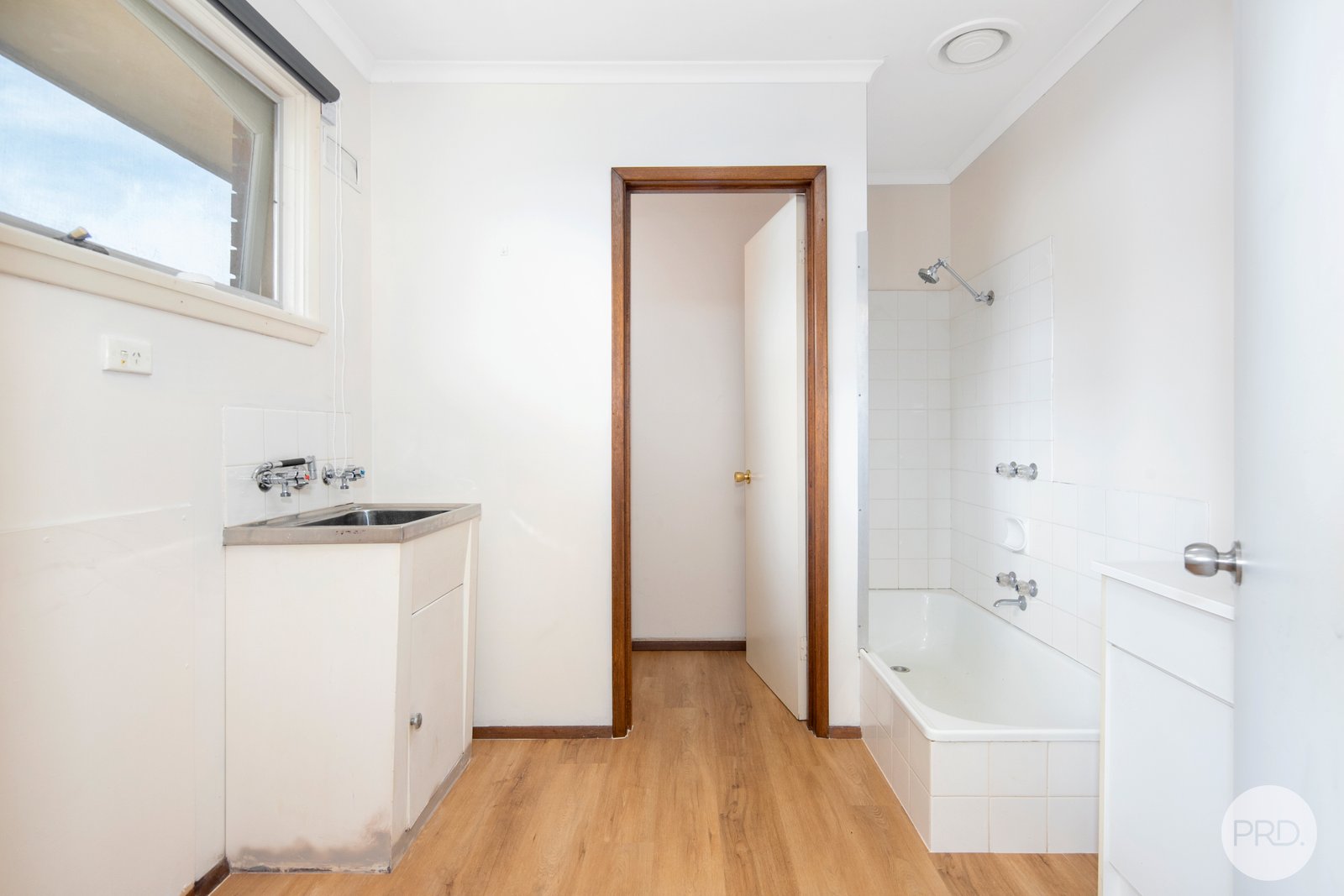 4/8 Christine Avenue ALFREDTON 8