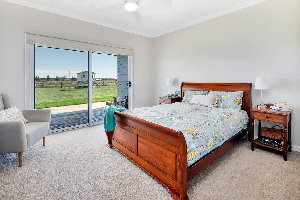 48 Church Road TRAWALLA 4