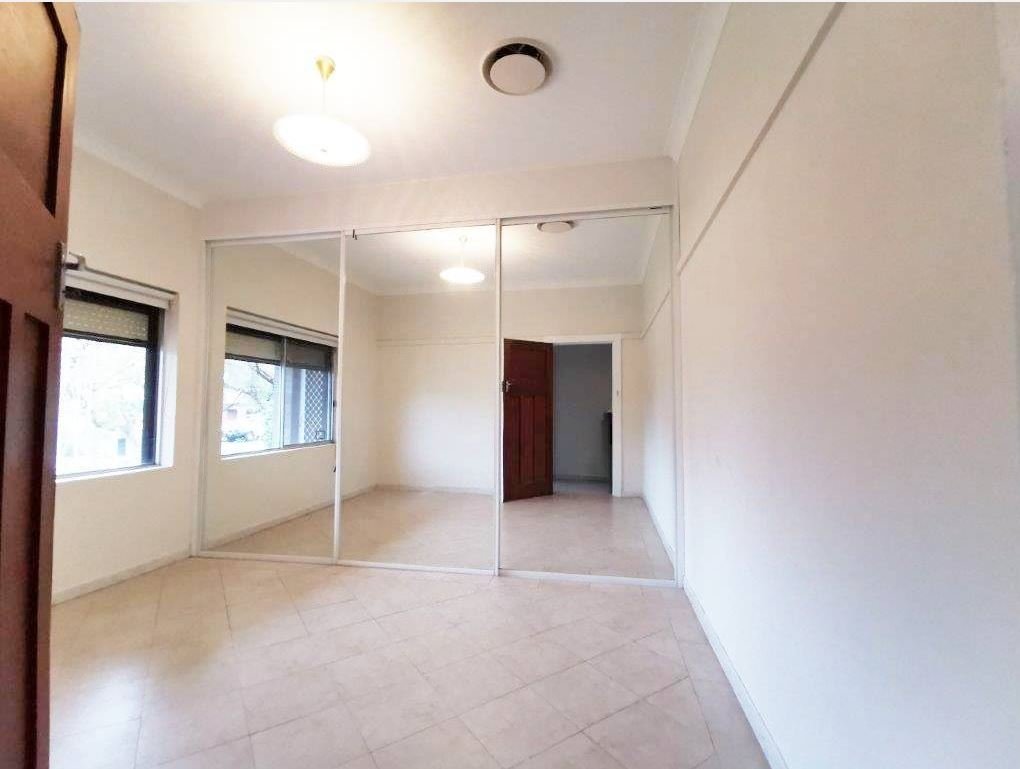 48 COVENEY Street BEXLEY NORTH 8