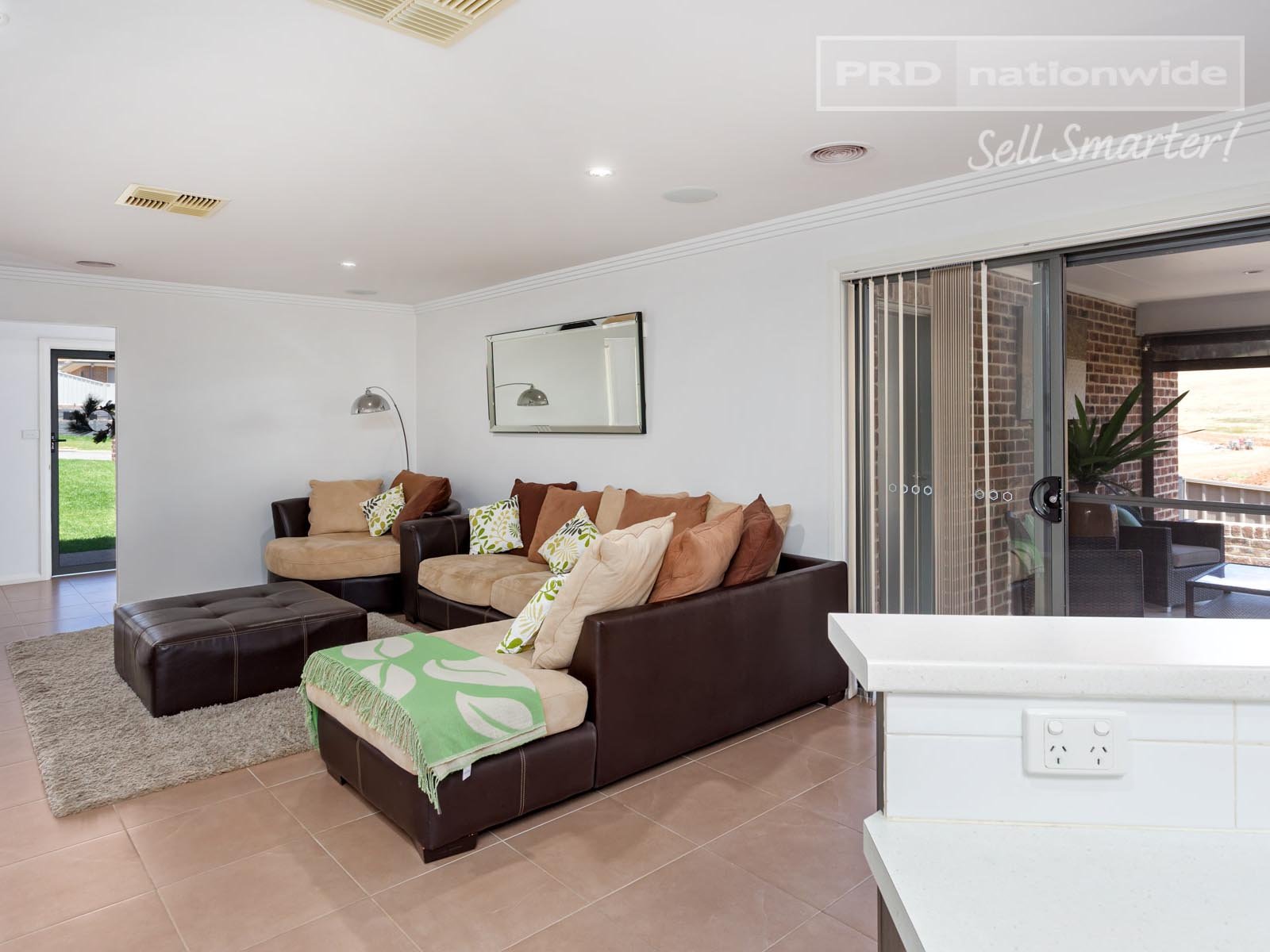 48 Deakin Avenue LLOYD 3