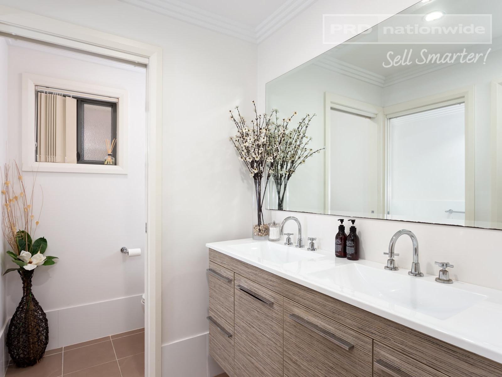 48 Deakin Avenue LLOYD 10