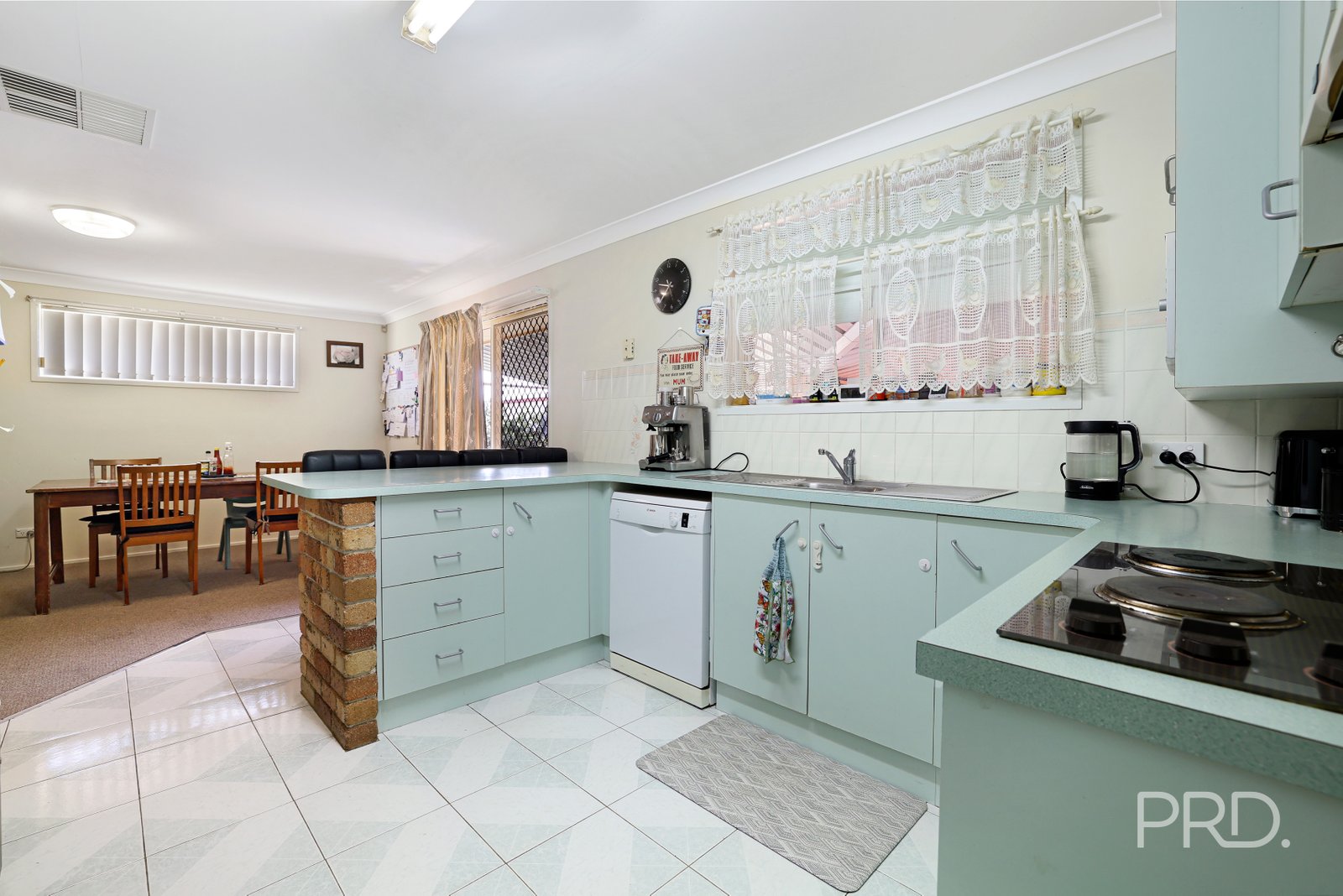 48 Dibar Drive HILLVUE 6