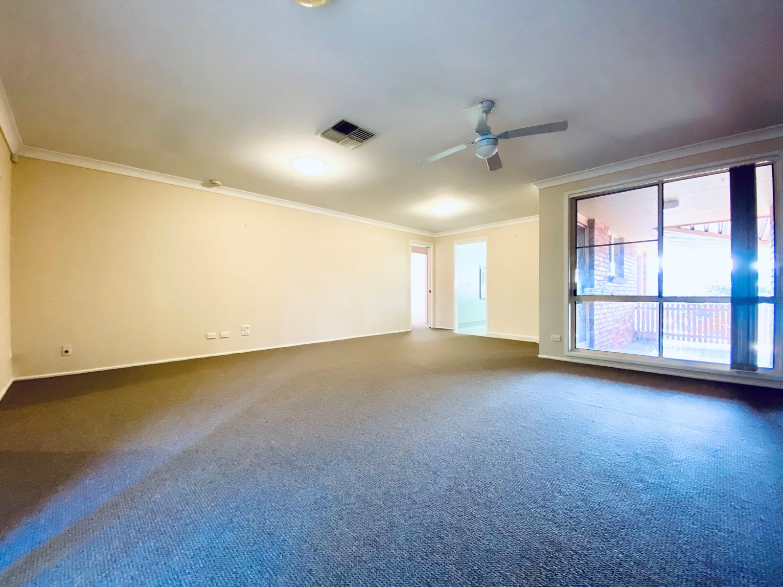 48 Dibar Drive TAMWORTH 2