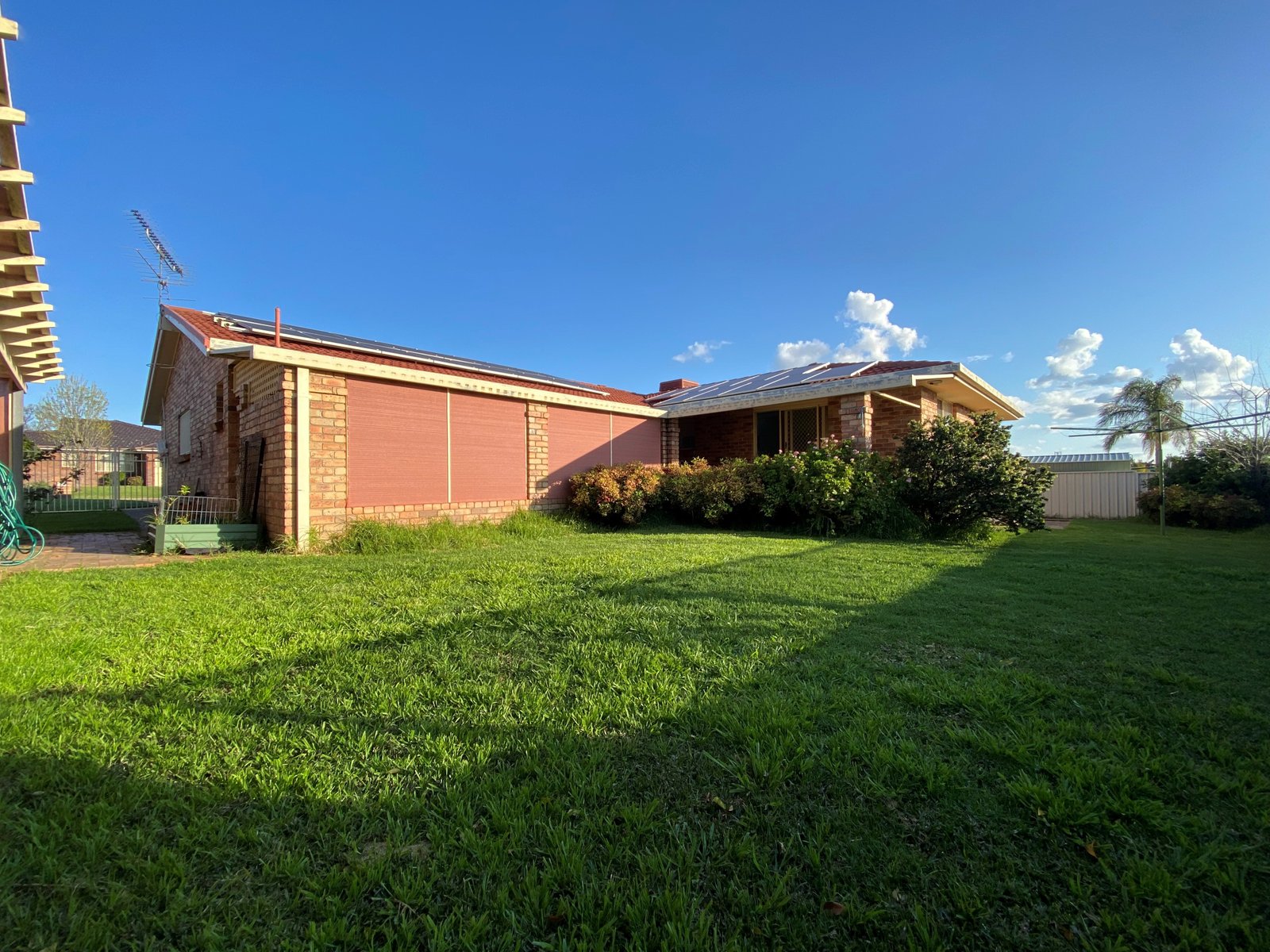 48 Dibar Drive TAMWORTH 17