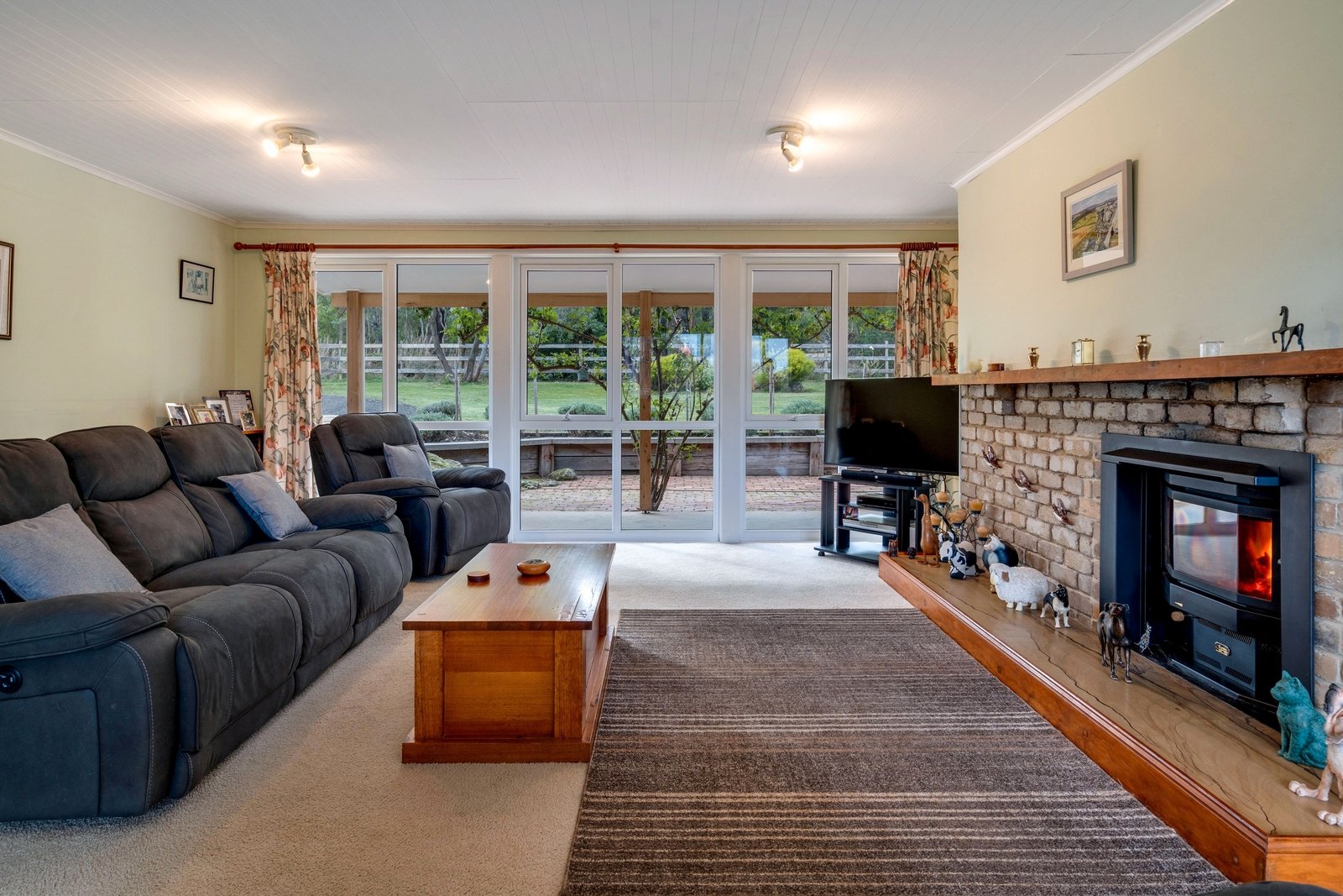 Real Estate and Property in 48 Dohoney Road, Bullengarook, VIC