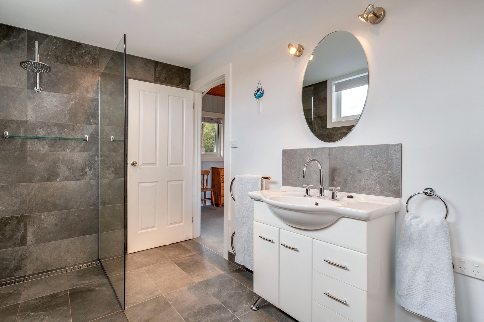 Real Estate and Property in 48 Dohoney Road, Bullengarook, VIC