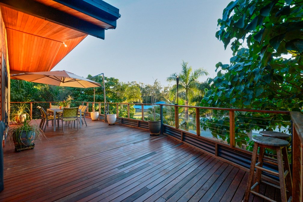 48 Eshelby Drive CANNONVALE 1