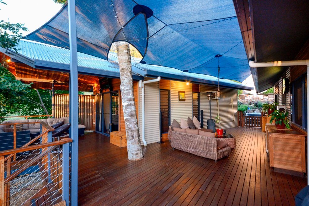 48 Eshelby Drive CANNONVALE 4