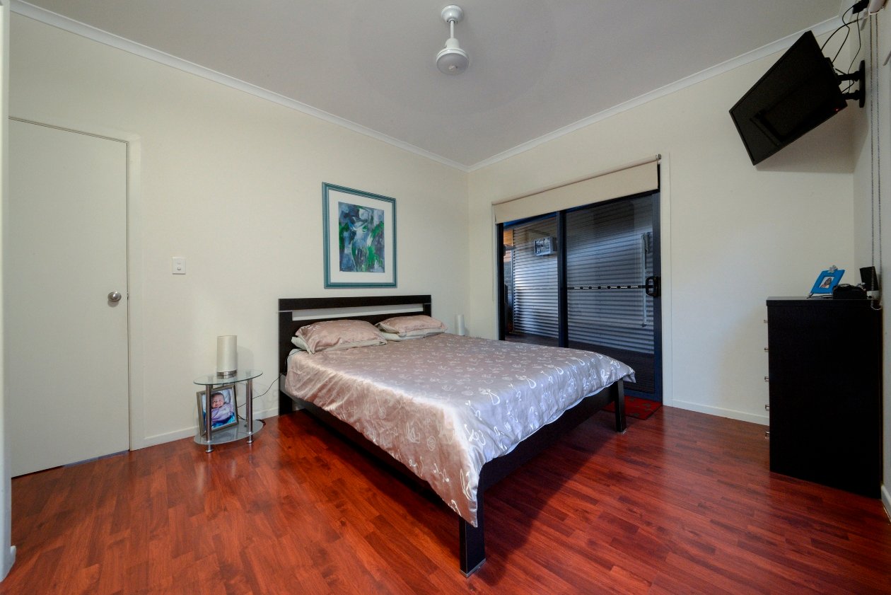 48 Eshelby Drive CANNONVALE 9