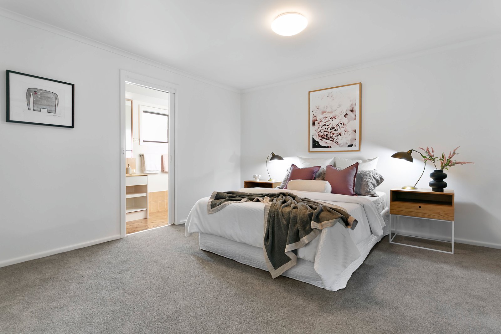 Real Estate and Property in 48 Finch Street, Burwood, VIC