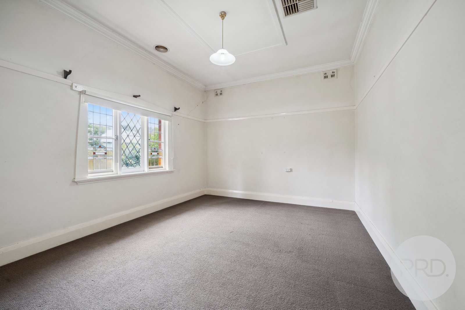 48 Flinders Street TURVEY PARK 2