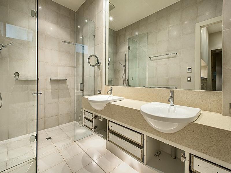Gallery: 48 Foam Street