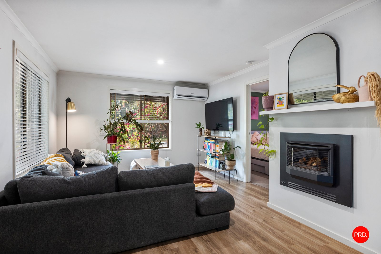 4/8 Gaulton Street CASTLEMAINE 5