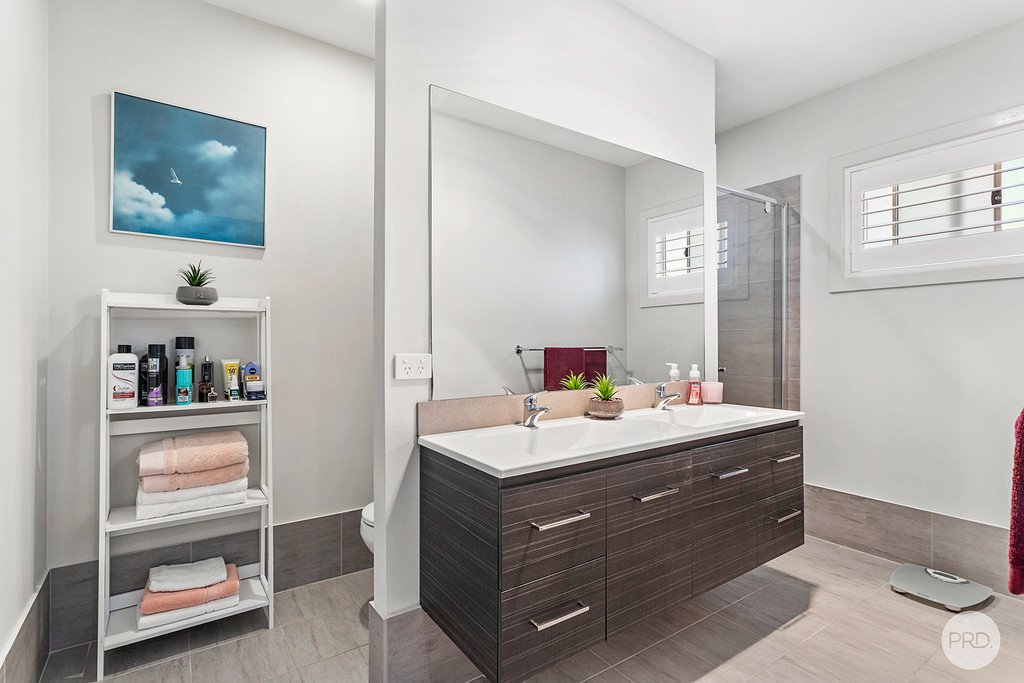 48 Gawul Circuit CORLETTE 12