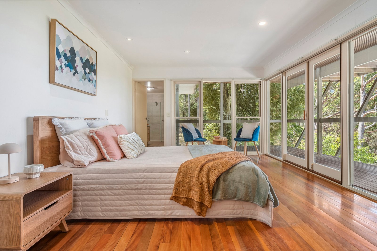 Real Estate and Property in 48 Glen Echo Court, Mount Macedon, VIC