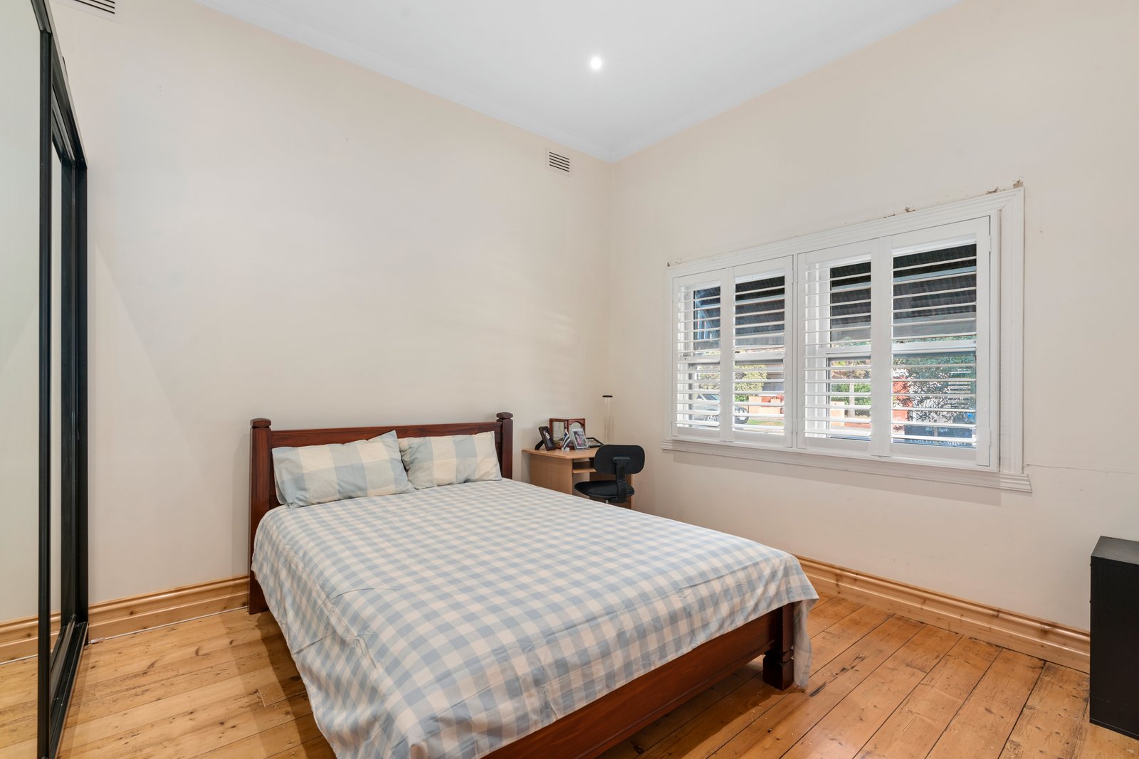 Real Estate and Property in 48 Gordon Grove, Preston, VIC