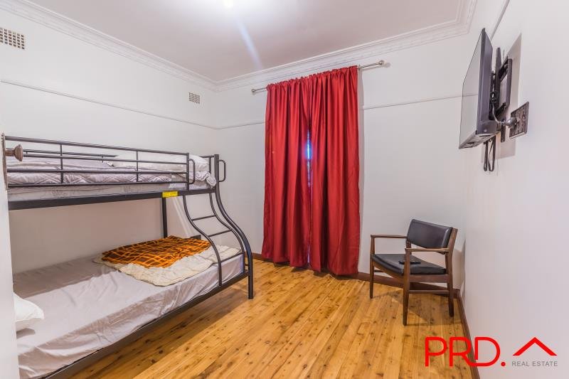 48 Gunnedah Rd  TAMWORTH 4
