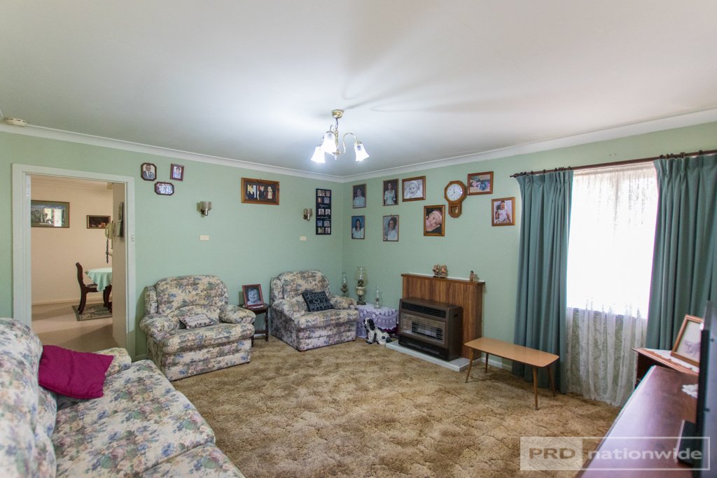 48 Herbert Street TUMUT 4