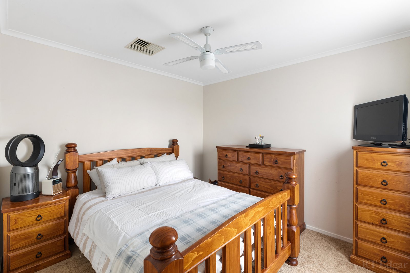 Real Estate and Property in 48 Hibiscus Avenue, Bundoora, VIC