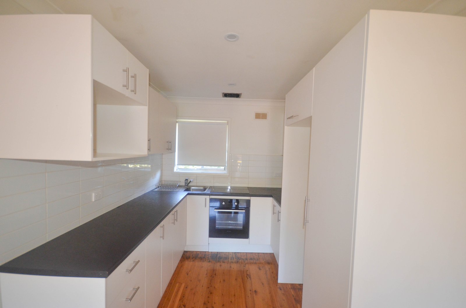 4/8 Higgins Avenue WAGGA WAGGA 3