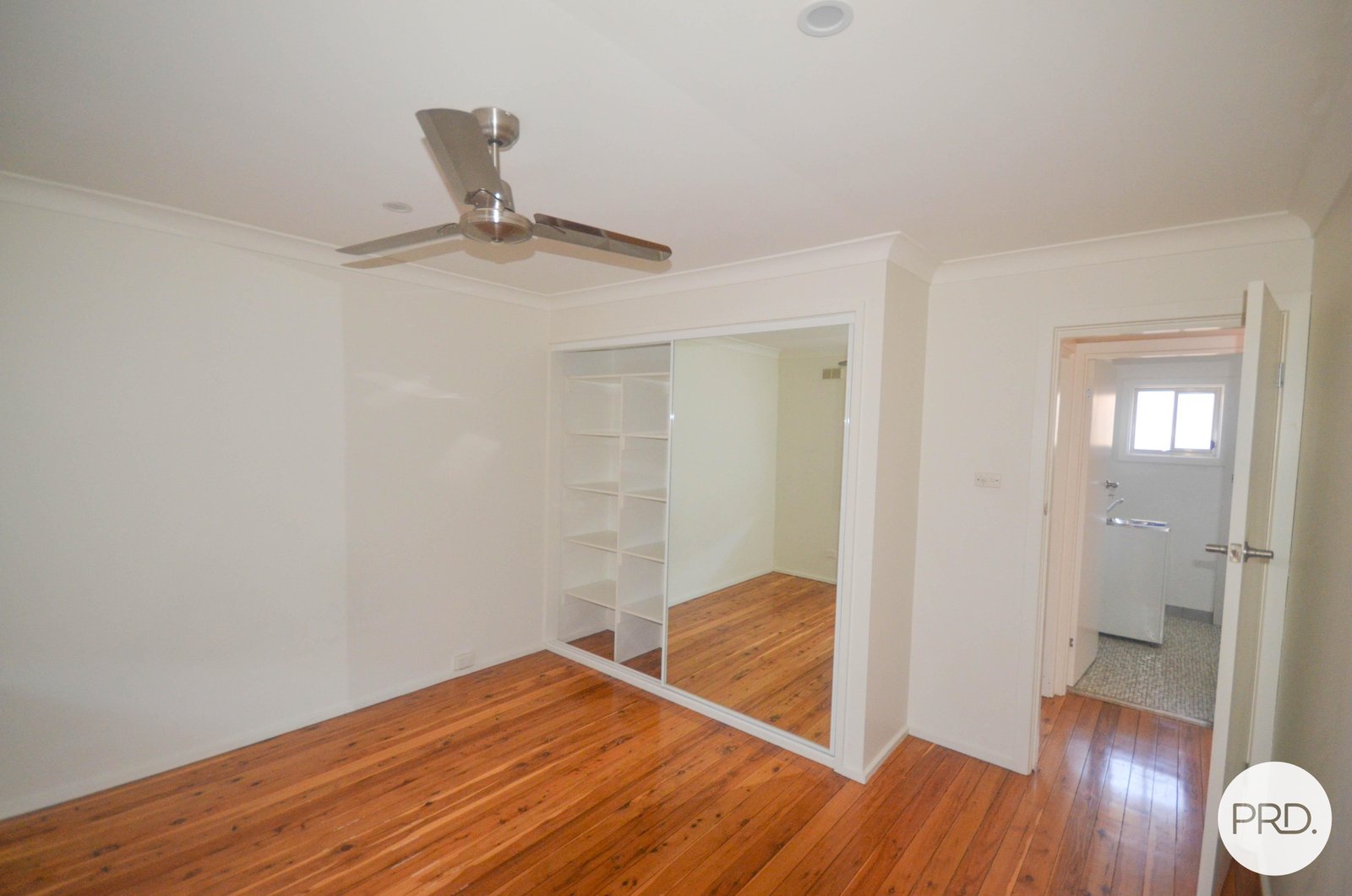 4/8 Higgins Avenue WAGGA WAGGA 6