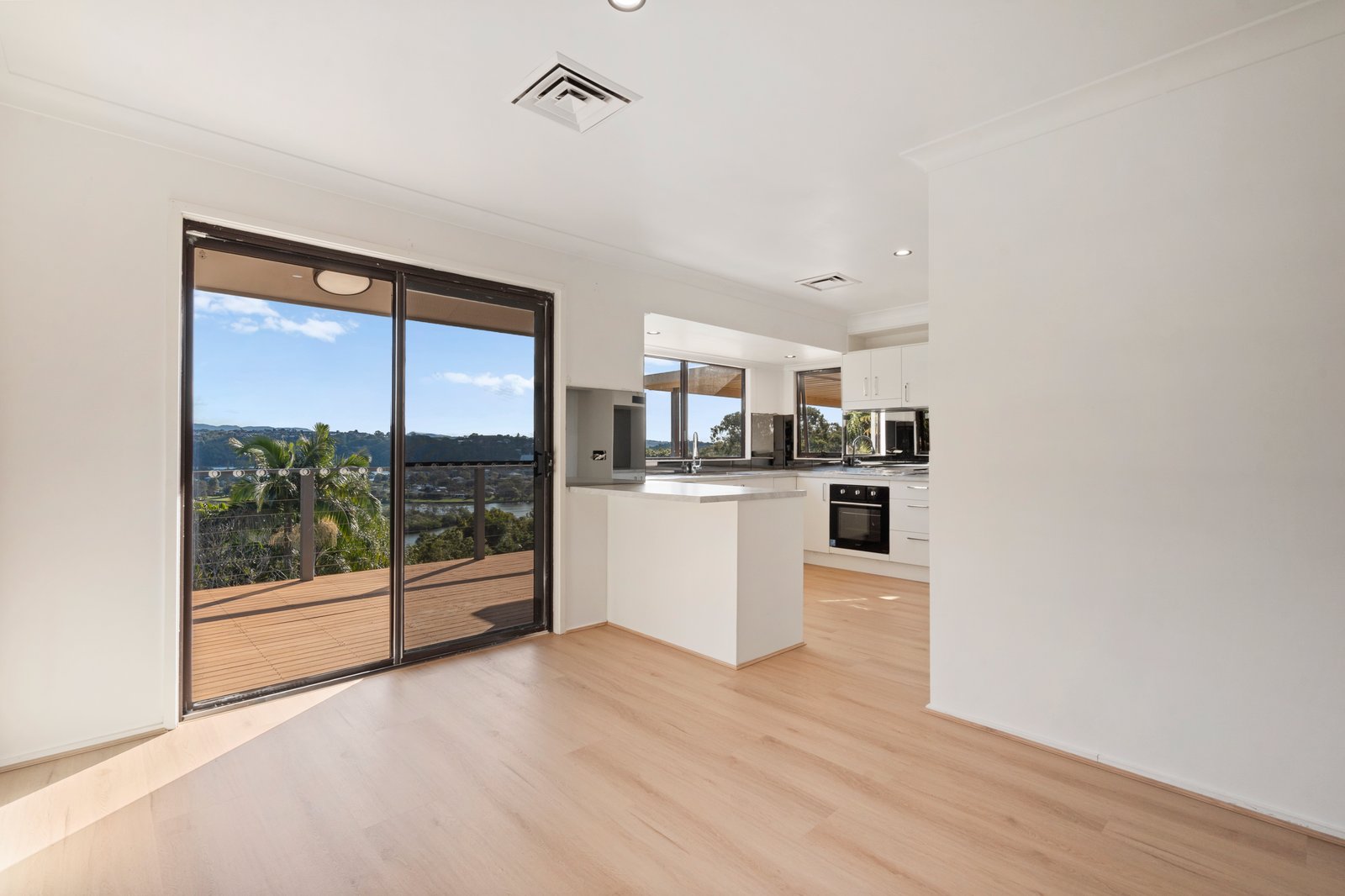 48 Hillcrest Avenue BANORA POINT 2