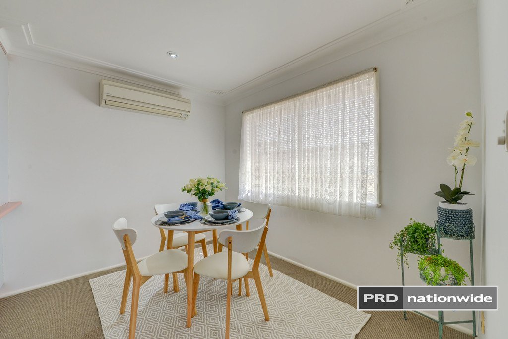 48 Holland Street TAMWORTH 11