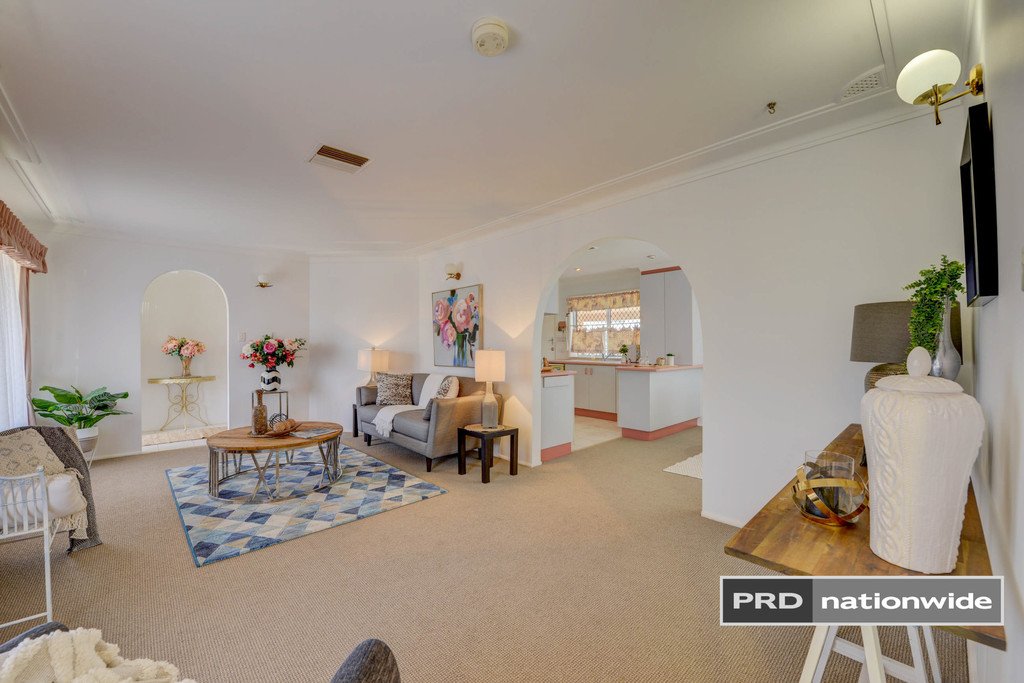 48 Holland Street TAMWORTH 14