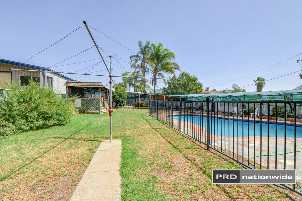 48 Holland Street TAMWORTH 24
