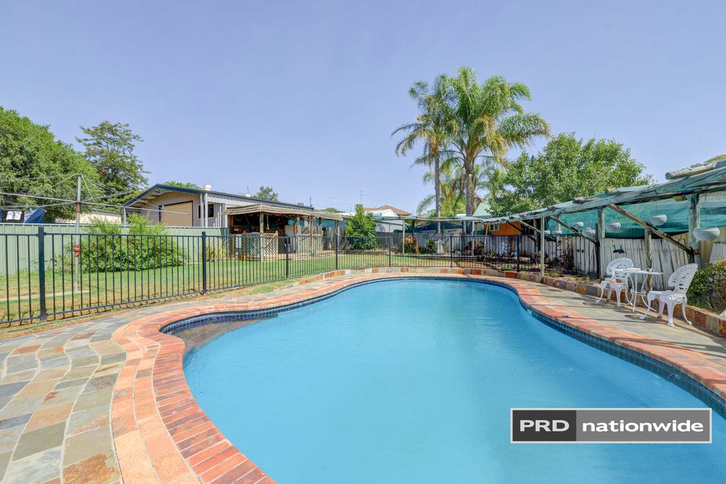 48 Holland Street TAMWORTH 25