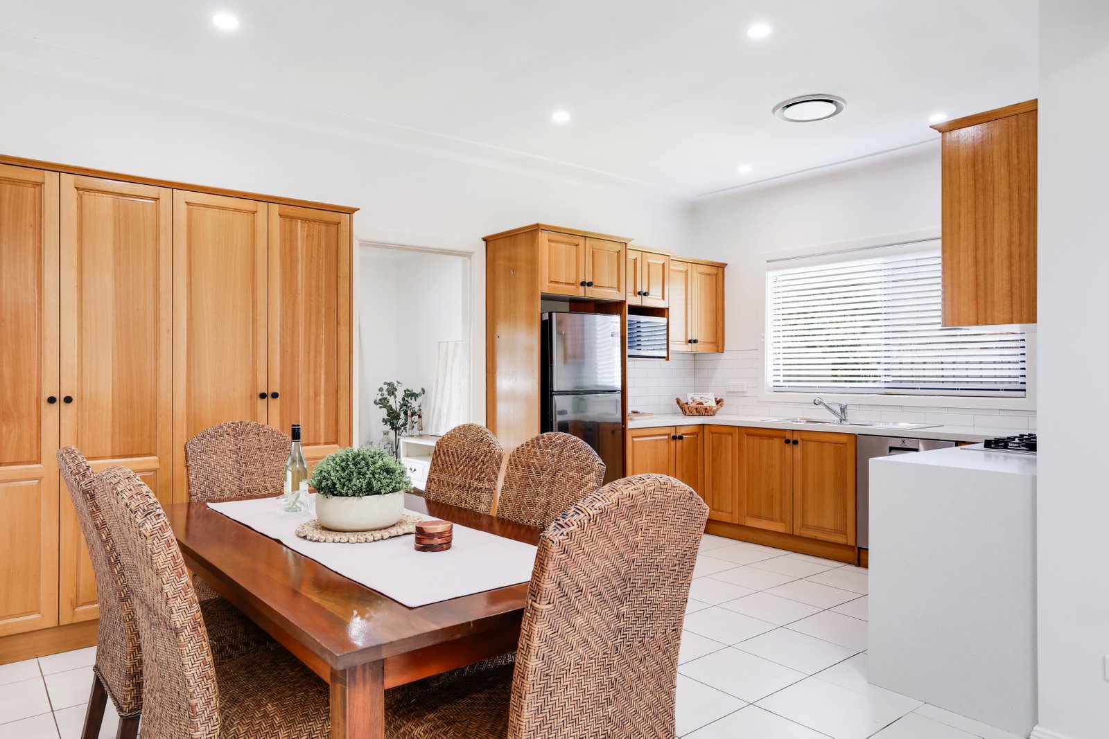 48 Horsley Road OAK FLATS 8