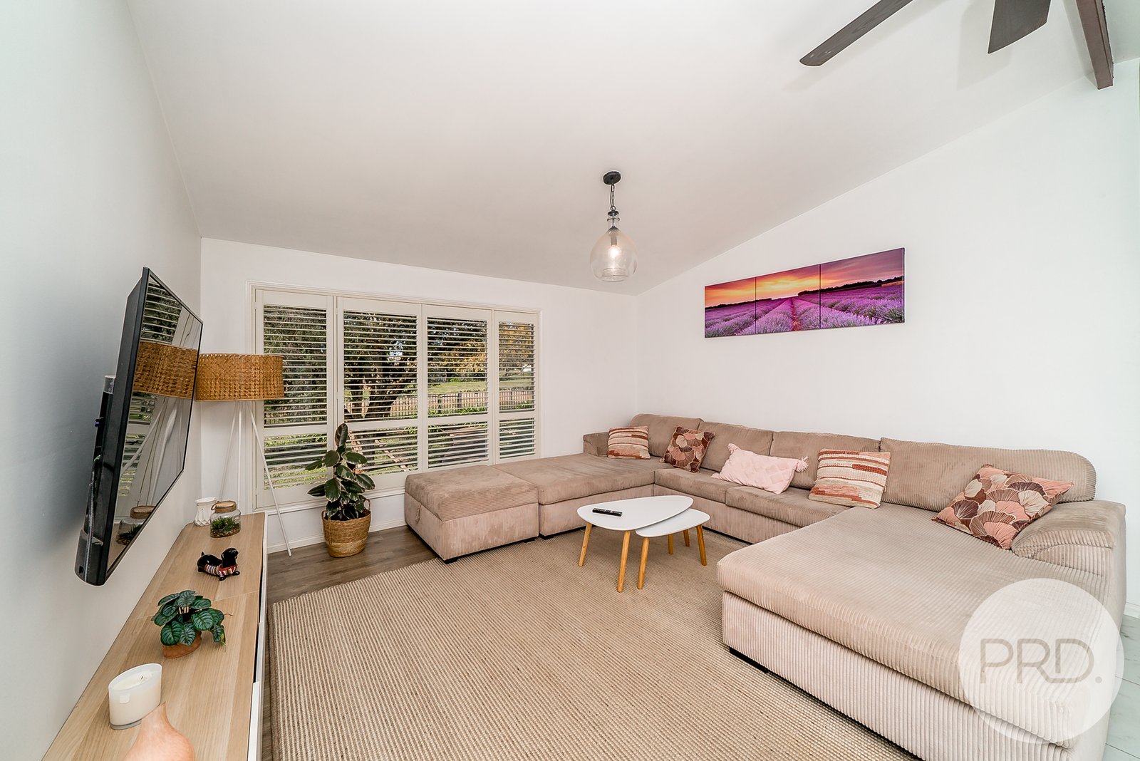 48 Iverach Street COOLAMON 8