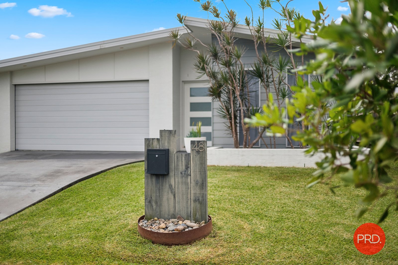 48 Ivory Circuit SAPPHIRE BEACH 6