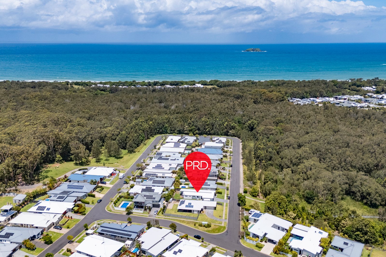 48 Ivory Circuit SAPPHIRE BEACH 35