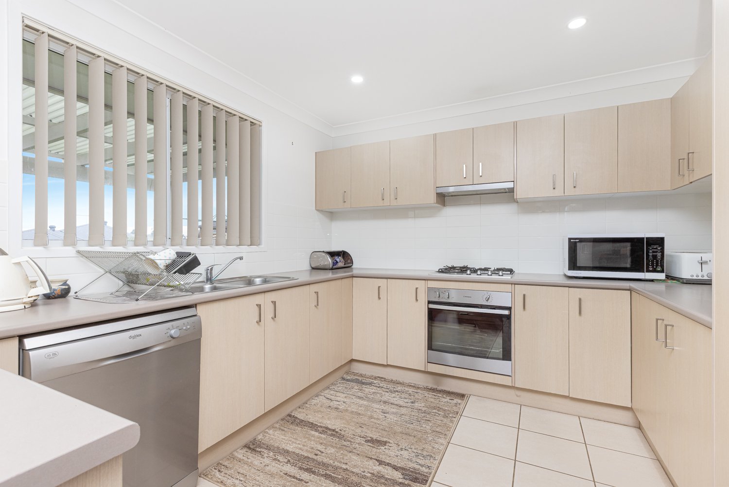 48 Jenna Drive RAWORTH 7