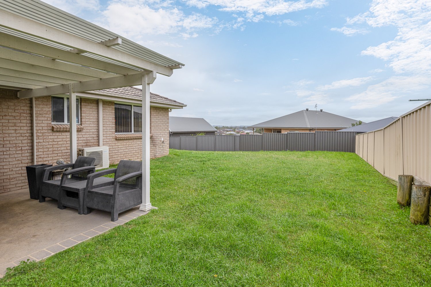 48 Jenna Drive RAWORTH 17