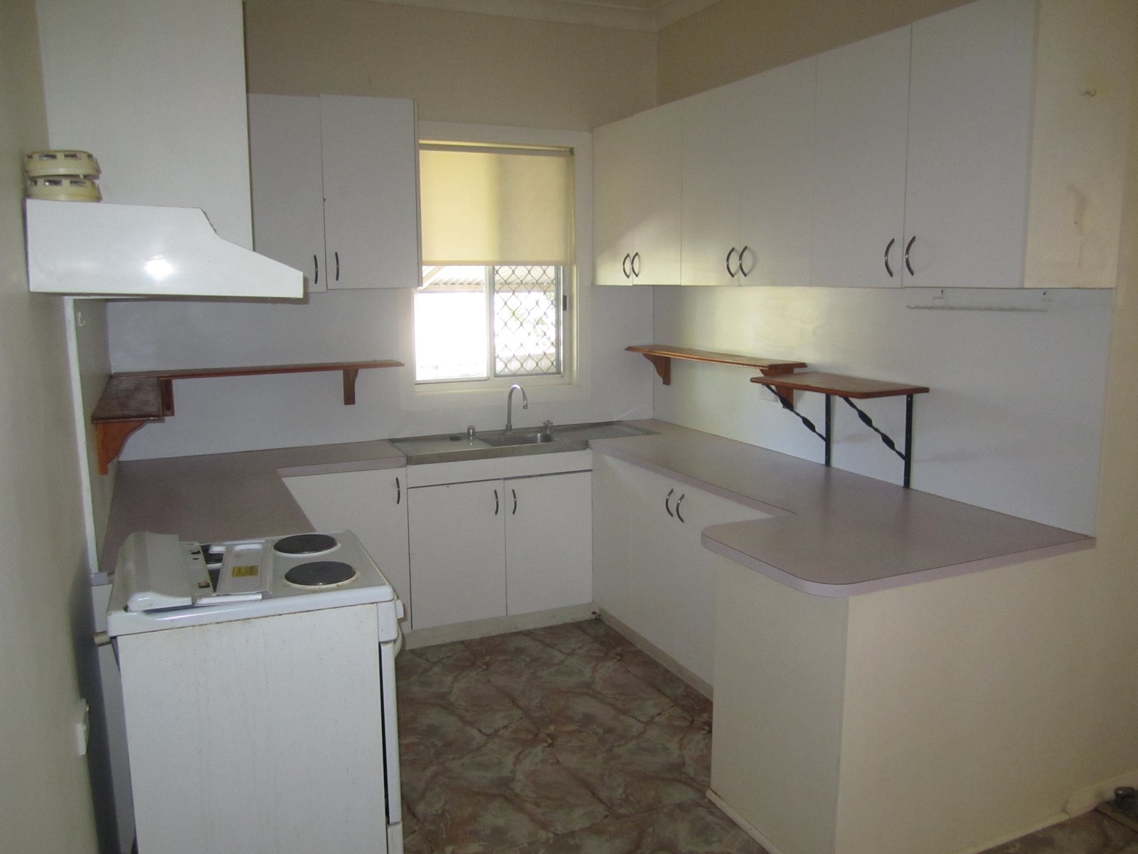 48 Kathleen Street TAMWORTH 5