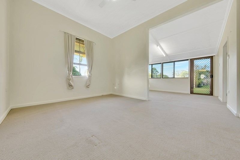 48 KOORAWATHA Drive BOROREN 4