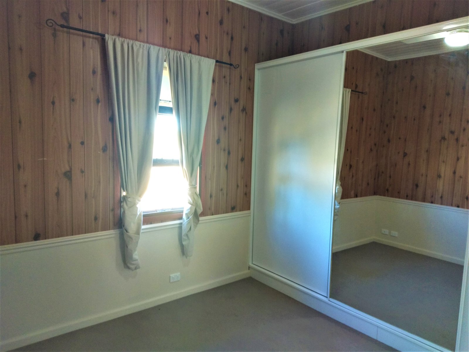 48 KOORAWATHA Drive BOROREN 9