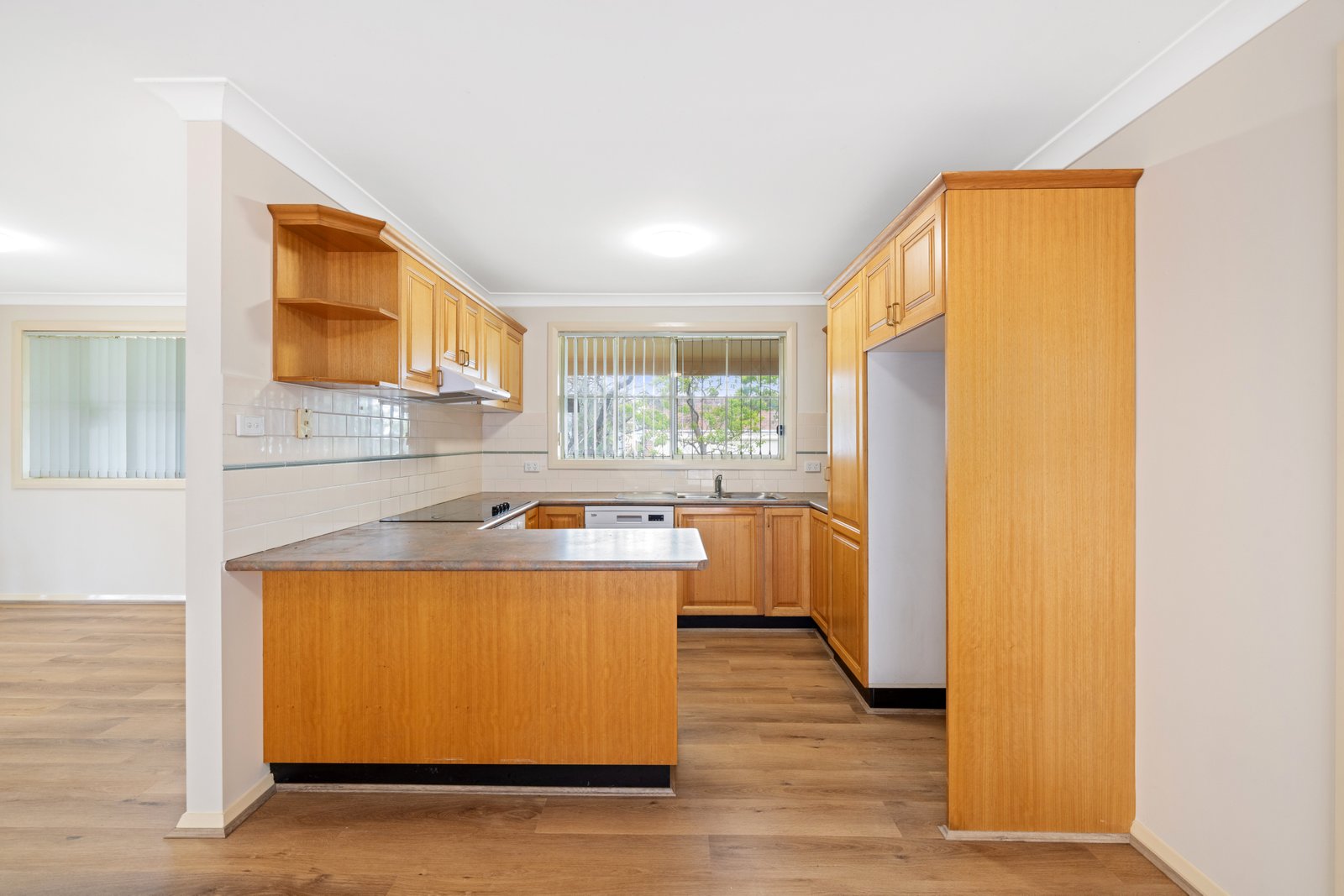 48 Lawler Street PANANIA 3