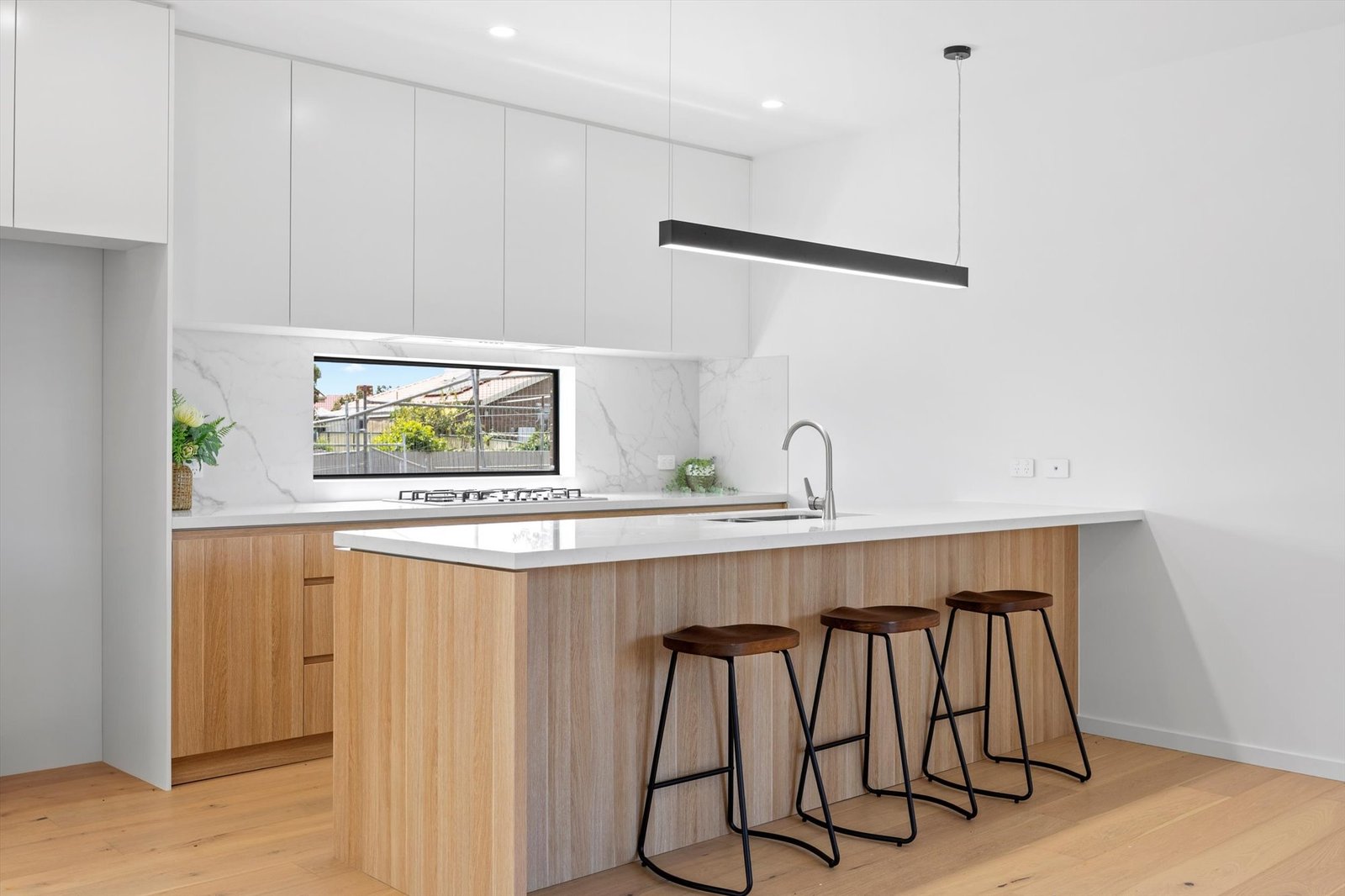 Gallery: 48 Lenah Crescent