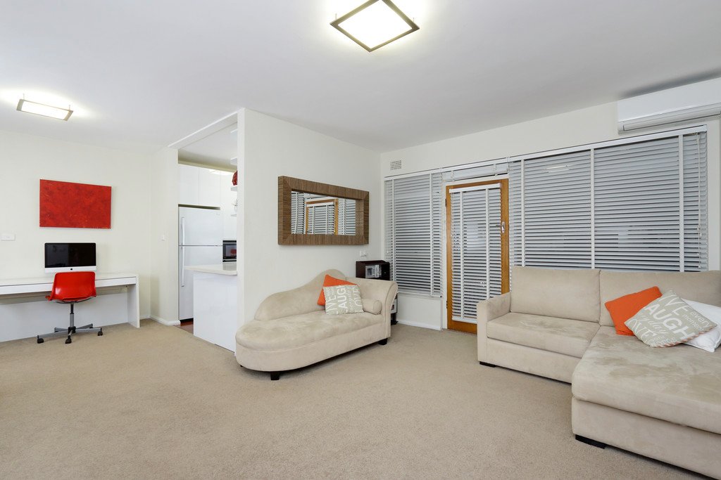 4/8 Letitia Street OATLEY 3