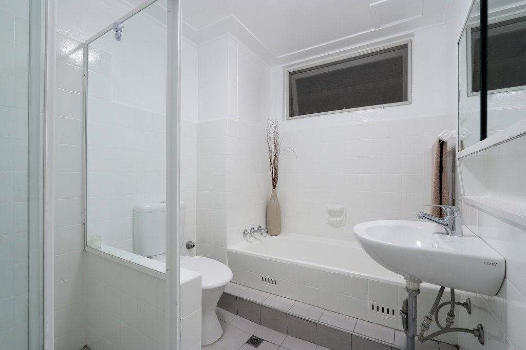 4/8 Letitia Street OATLEY 3